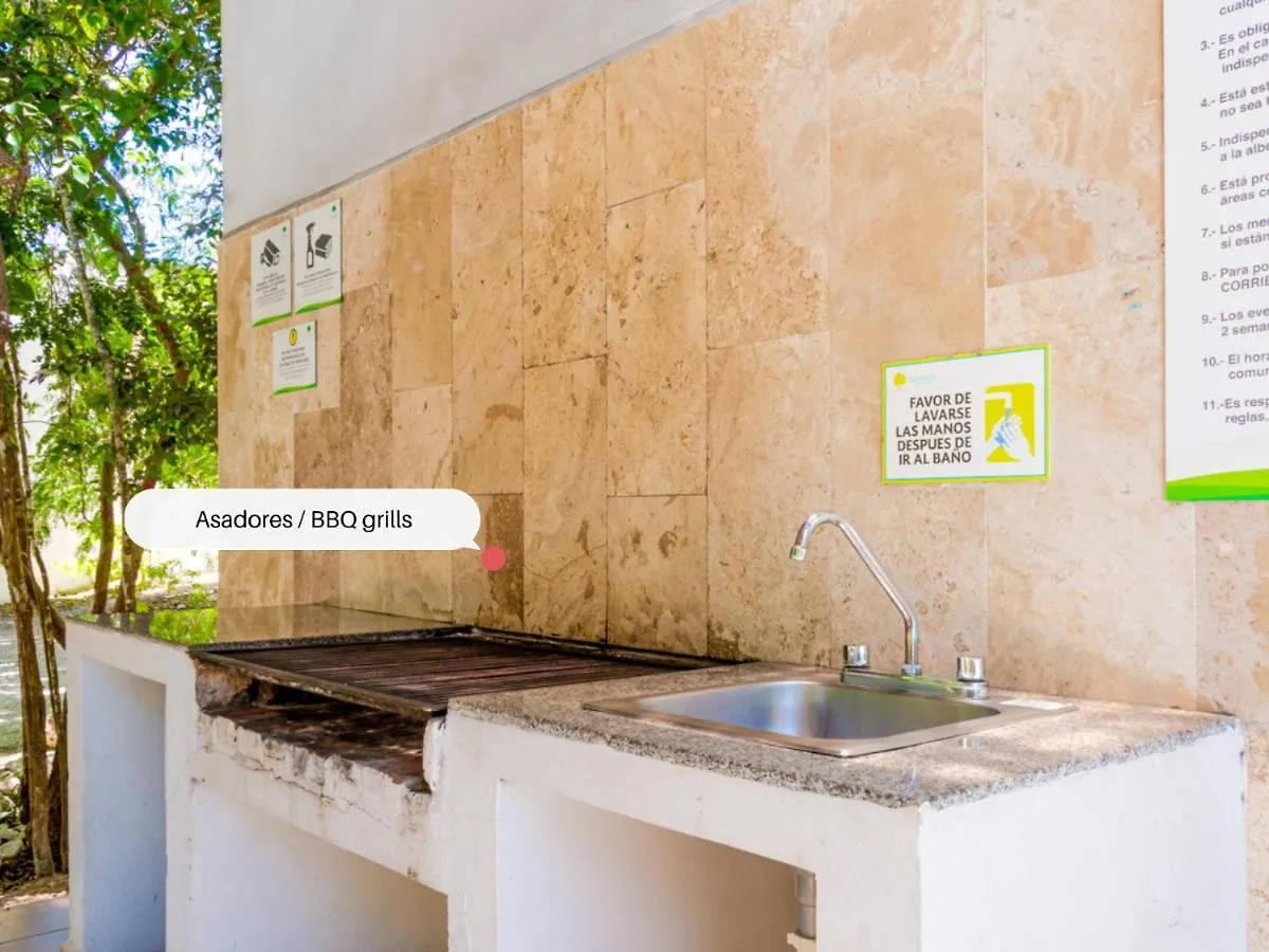 Hostpal Selvanova Playa Del Carmen Daire 0*,  Meksika